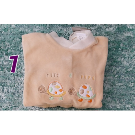 Babygrow veludo 9M