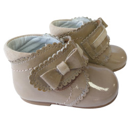 Sapatos em pele